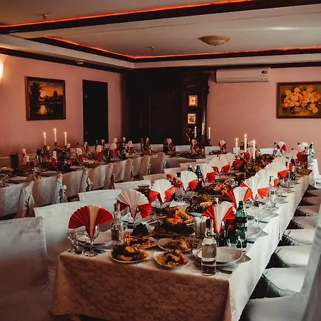 Otel Tri Dorogi Lviv